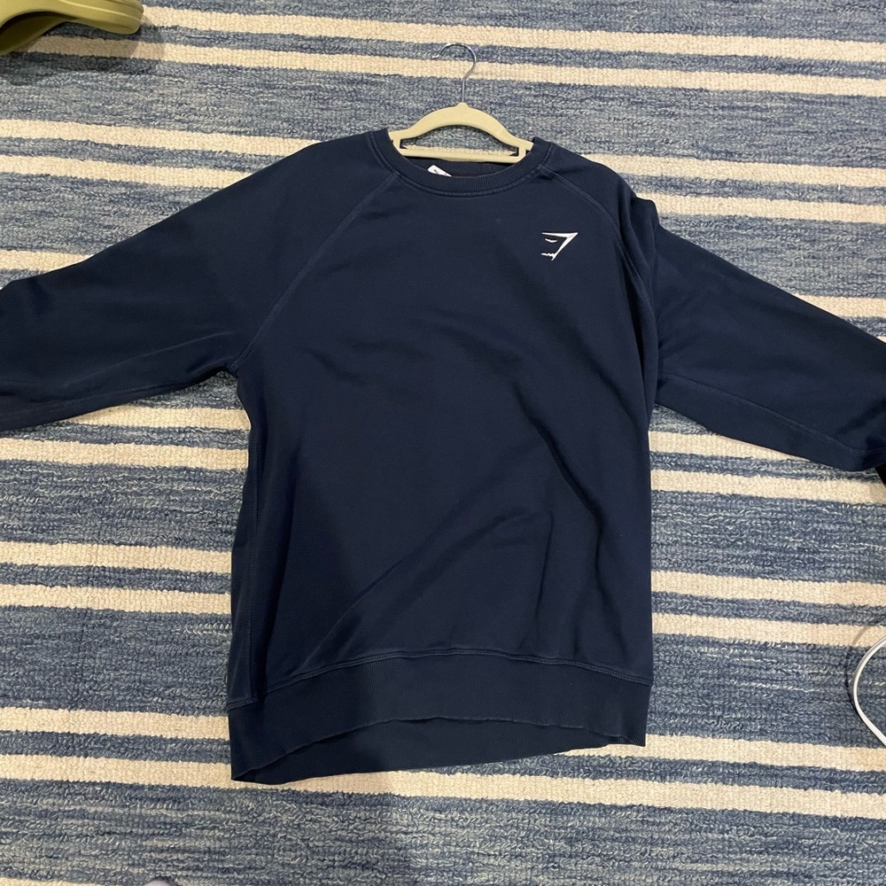Gym shark crew neck